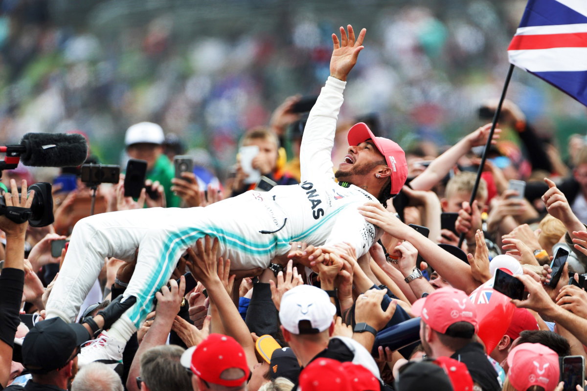 Carlos Sainz muncul sebagai pelopor untuk kursi F1 Ferrari 2021 - laporan